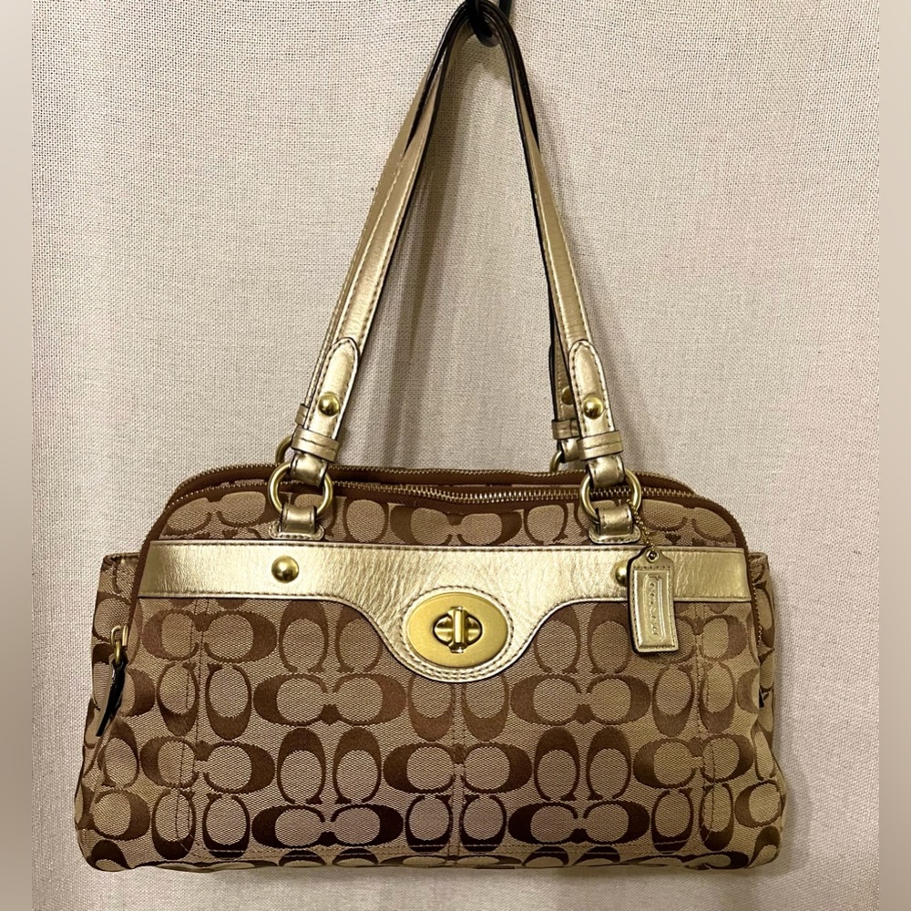 Coach Penelope Signature Satchel Bag, Champagne and Gold 💫Final Sale. 
F16542.